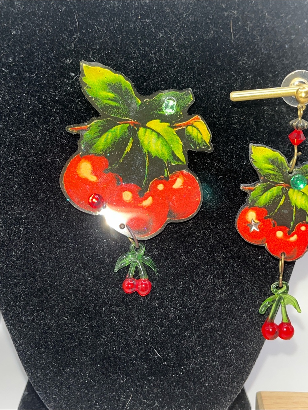 Rare Designs From The Deep Cherry Motif Dangle Earrings & brooch - Picture 4 of 5